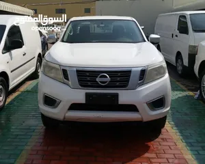  1 Pikup Nissan navara 4x4 2016 Gcc petrol manual gear