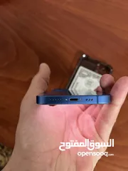  3 مستخدم iPhone 13