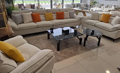  14 table coffee table للبيع طاولات وسط وطاولات طعام