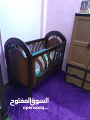  1 سرير بيبي بحاله ممتازه