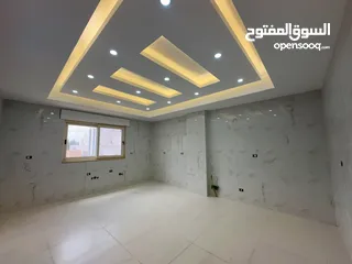  3 شقة فاخرة للبيع في عمان - دابوق -