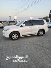  4 لكزس LX 2009 وكاله بهوان الفول اوبشن بممشى 270 KM فقط