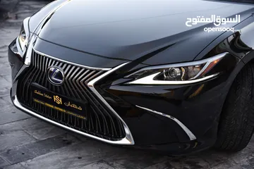  5 لكزس ES300h هايبرد 2019  Lexus بحالة الوكالة