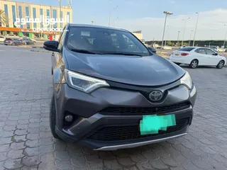  4 Toyota RAV4