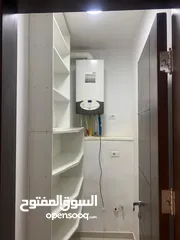  6 شقة فارغة للبيع او للإيجار في حي الصحابة - ref: 14582