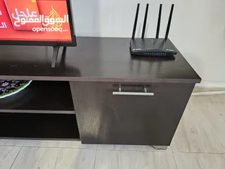  10 طاولة تلفزيون مع رفوف ديكور خشب ثقيل