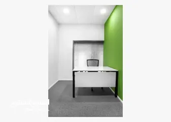  3 3 Desk Office Space in Business Centre close to Muscat Hills
