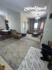  13 روف مميز للبيع