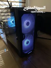  6 اجهزة كمبيوتر مستعمله بحال الجديد Computers for gaming and design in excellent condition