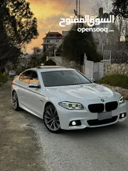  12 BMW 520i  (2015)