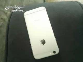  3 ايفون 6s للبيع بحاله ممتازه ملحقات شاحن و كفر لون اسود الكفر الله يبارك لصاحب النصيب