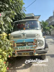  1 للبيع شاحنة مرسيدس كلاسيك