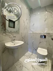  20 شقق طوابق مختلفة جديدة للبيع الشميساني مساحات 160م & 250م مع تراسات و حدائق بأسعار مميزة