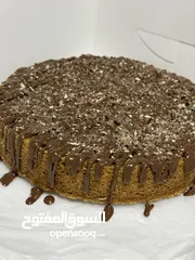  5 كيكة الكوكيز المحشية بحشوة الشوكلاتة بحجم 22سم تكفي ل6-8 اشخاص