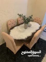 2 غرفة جلوس وطقم سفرة للبيع