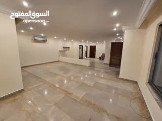 5 شقة فارغة في أرقى واجمل مناطق عبدون ارضي مع حديقة
