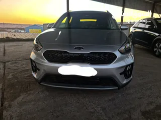  2 kia niro 2020 hybrid  كيا نيرو 2020 هايبرد