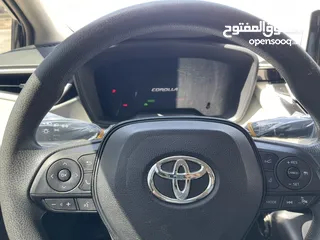  17 تويوتا كورولا 2020 هايبرد لون اسود حره باسم المستورد