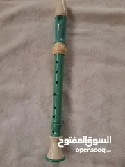  1 آلة الريكوردر أو الريكورد open flute  open flutes with internal duct with fingerholes