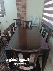  1 طاولة سفرة 8 كراسي بحاله جيده للبيع في الرصيفه حي الرشيد