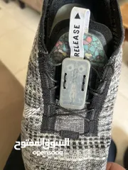  1 سلبر وشبشب ماركة شابس وبركن ستوك واولدنافي جديد اصلي وارد امريكي