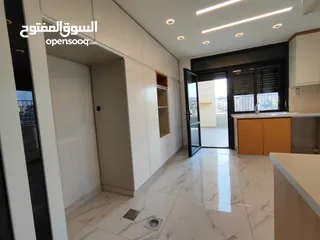  3 روف غير مفروش للايجار اول رافات قرب سنقرط وصالات الهاشم سابقا