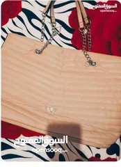  1 شنط نسائيه كبيره للبيع