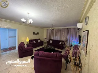  1 شقة استثمارية مفروشة للبيع في الدوار السابع قرب كوزمو طابق ثاني 121م بسعر مغري