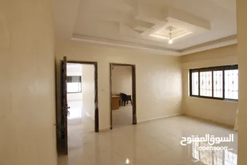  7 شقة ثالث مع روف سطح غير مبني 150م في ابو نصير