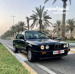  5 BMW 320i 1990