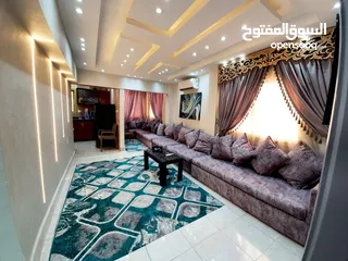  5 شقة للايجار الشهرى مفروشة فرش فندقى فى شارع شهاب الرئيسي بموقع مميز جدا وقريب من كل الخدمات