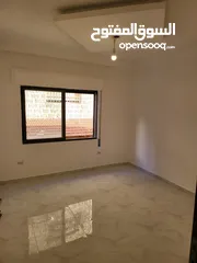  9 شقة سكنيه مميزه اطلاله رائعه