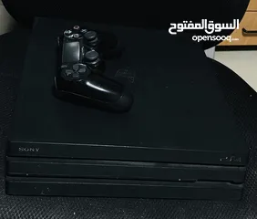  2 PS4 PRO بليستيشن 4 برو مستعمل مع يد واحدة