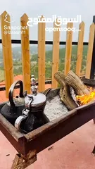  19 كوخ خشبي غرفتين نوم وصالون وحمام ومطبخ وثلاجه وشاشه ومكيف وغاز وساحه خارجيه مع اطلاله مميزه