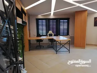  9 مكتب للايجار مساحة 50 متر مربع، مفروش سوبر ديلوكس مناسب جداً للبدء مباشرة بالعمل الخاص بك..