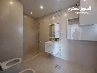  3 فيلا للبيع في منطقة عبدون  ( Property ID : 36554 )