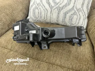  9 ضو وكشاف تيسلا  3/Y امامي شمال (اصلي)  تيسلا موديل واي 2023 performance