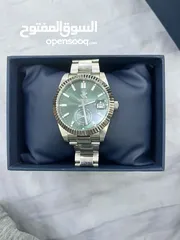  4 ساعه poloاصلي  للبيع لون اخضر
