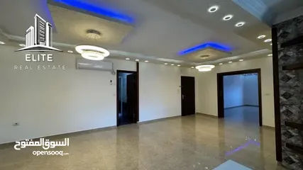  8 للايجار شقه دبلكس في سطح مرحبا قرب شارع القدس