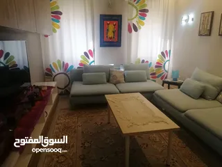 5 الدوار الرابع شقه طابق اول للايجار مفروشه مساحه 170 متر