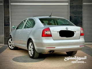  3 سيارة سكودا رمش نضيفه بنزين