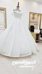  7 مطلوب شريك/شريكة لمحل فساتين زفاف وسواريه في  مناطقة بيتونيا