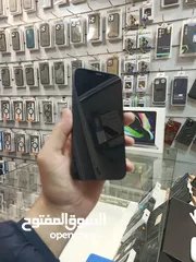  3 iPhone 12 128 GB لون الاسود المميز وكااله