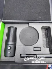  4 speaker razer seiren emote mic