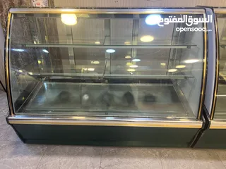  2 ثلاجة عرض ايطاليه بحاله ممتازه
