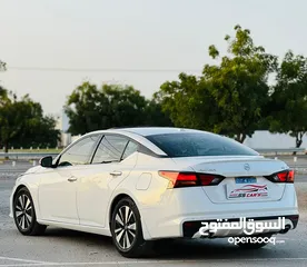  4 NISSAN ALTIMA SV - 2019