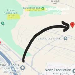  4 ارض على طريق المطار خلف المدارس العالمية 918 متر من المالك مباشره سكن أ خاص تصلح لبناء فيلا