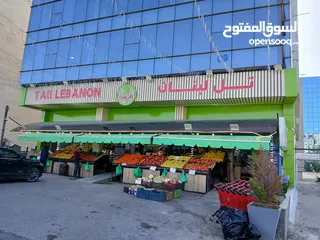  1 محل تجاري فخم جدا للبيع