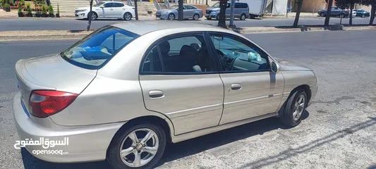  5 كيا ريو 2001 نظيفة جدا للبيع