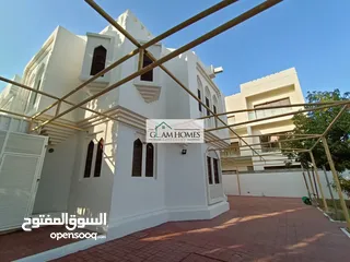  8 Beautiful and grand 8 BR villa for rent in Shatti Al Qurum Ref: 530S